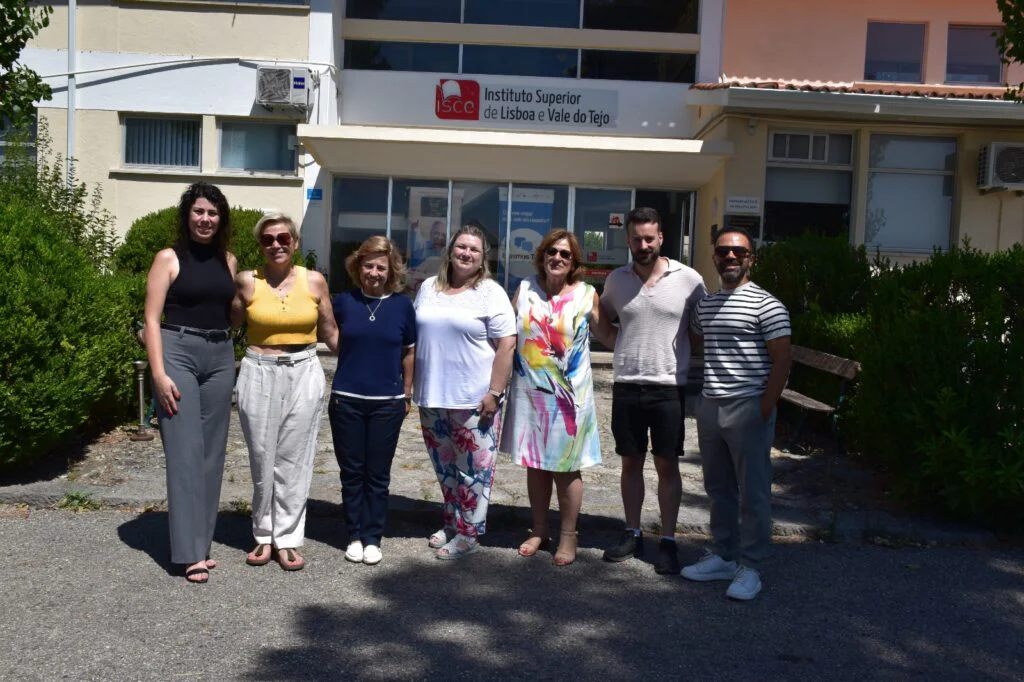 Acuerdo de movilidades Erasmus entre Escuni e ISCE