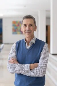 Félix Asenjo: «Los movimientos de renovación pedagógica pusieron la mirada sobre el alumno y hoy sigue siendo imprescindible ese enfoque»
