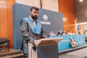 Escuni celebra sus graduaciones de 2026