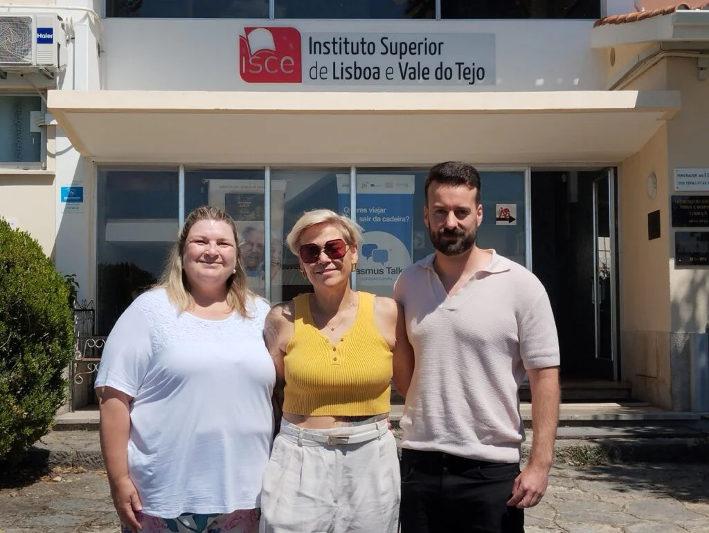 Escuni e ISCE firman un convenio de colaboración para movilidades Erasmus+