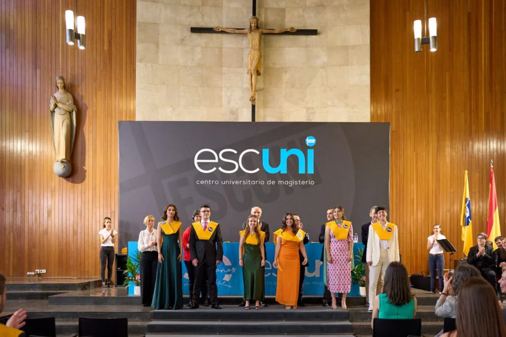 Graduación de Magisterio en Educación Primaria y de Doble Grado 2023