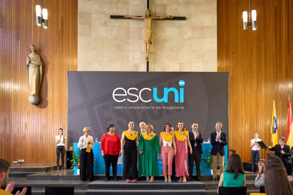 Graduación de Magisterio en Educación Primaria y de Doble Grado 2023